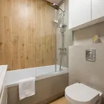 Wola Signature By Bookinghost Appartement